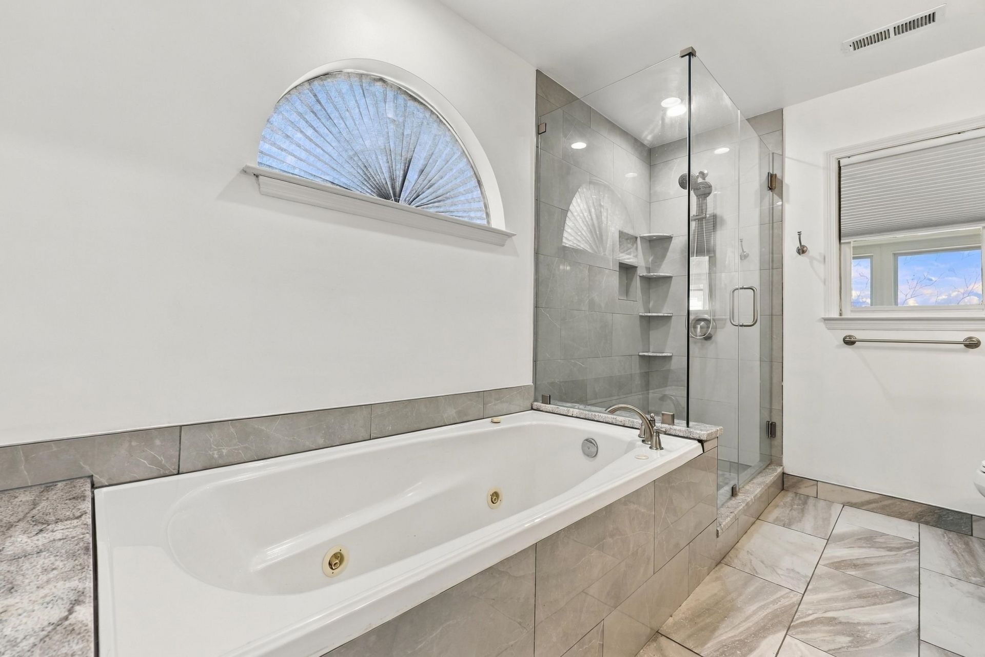 249 Robin Hood Circle Photo 18