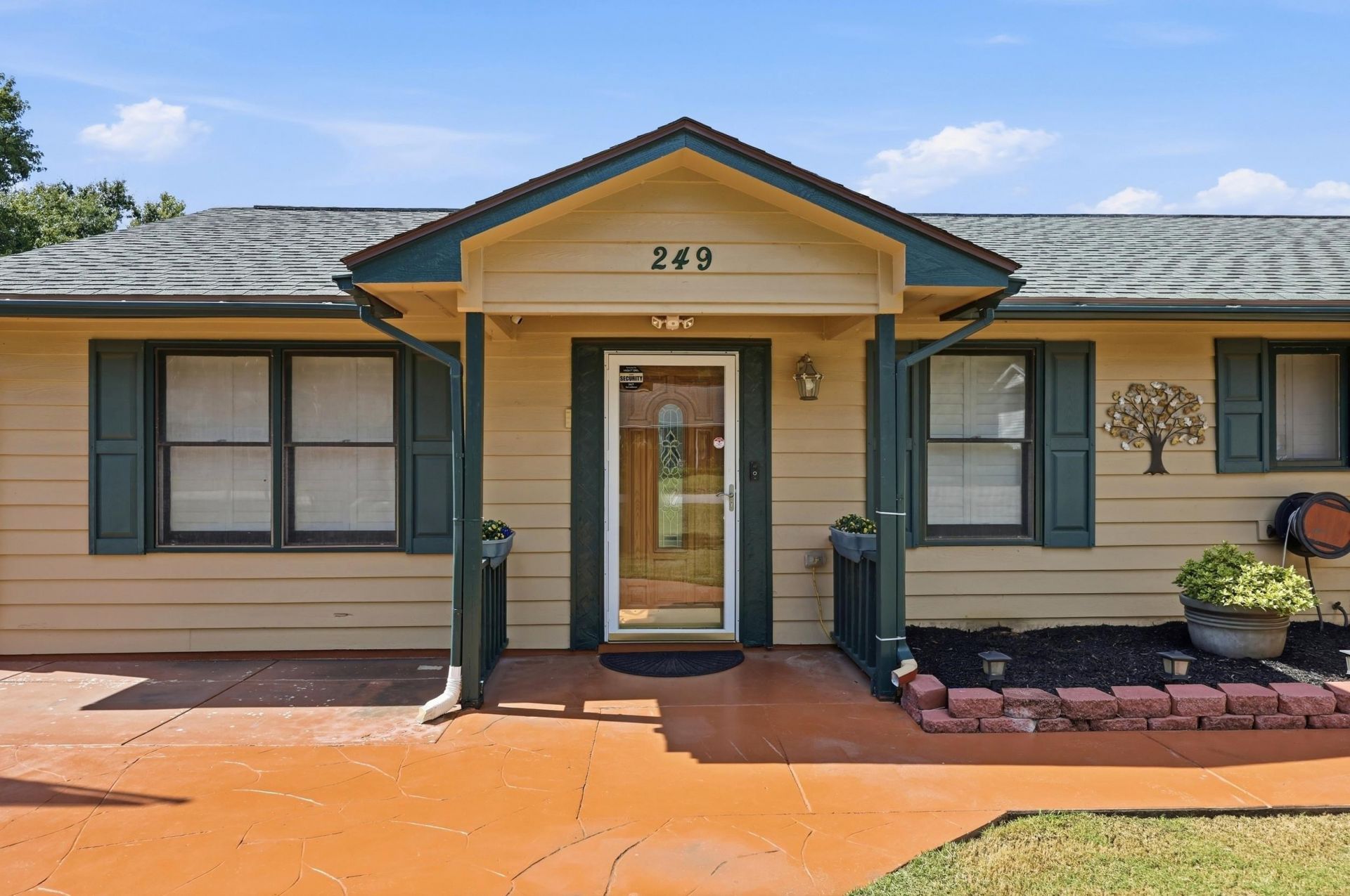 249 Robin Hood Circle Photo 3