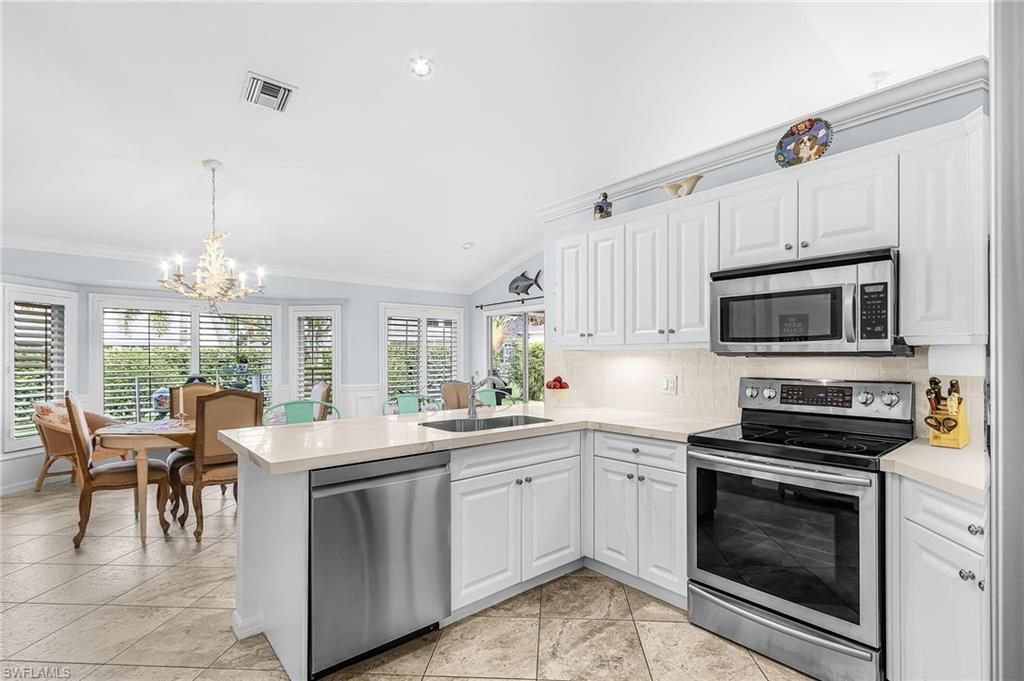 590 Lambton Ln, Naples, FL 34104 Photo