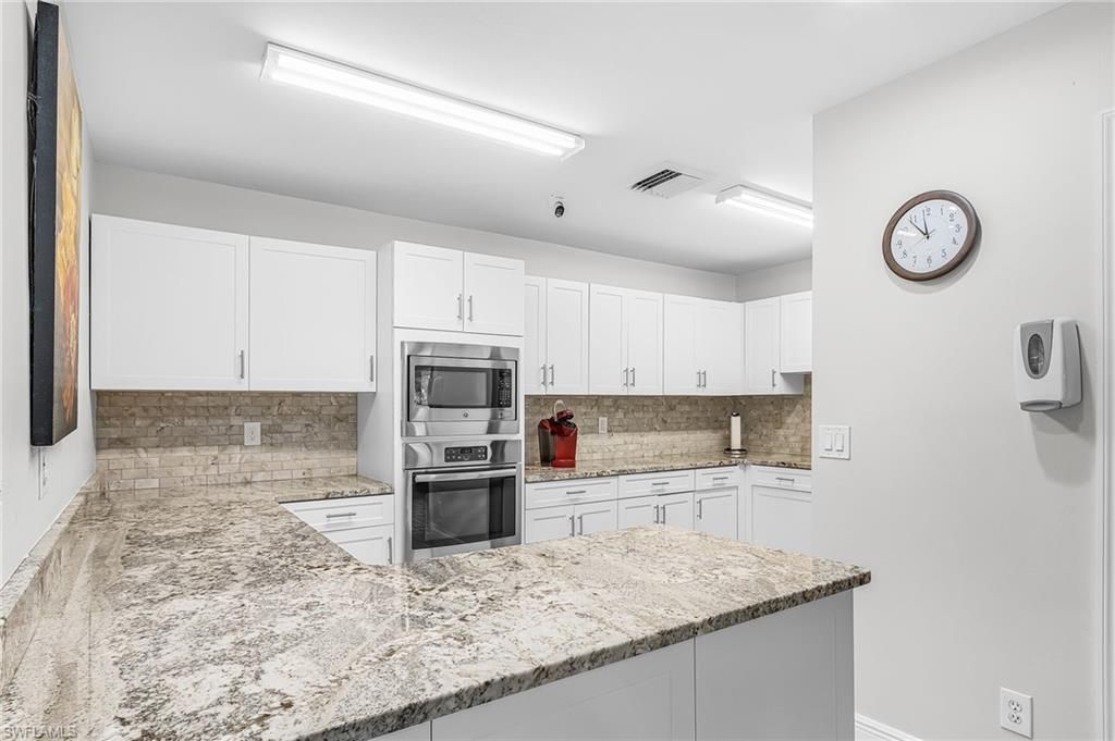 590 Lambton Ln, Naples, FL 34104 Photo