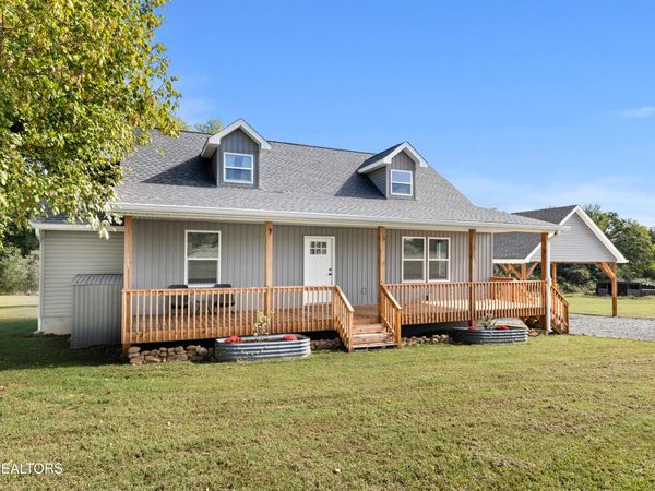 290 Foothills Rd, Pikeville, TN 37367