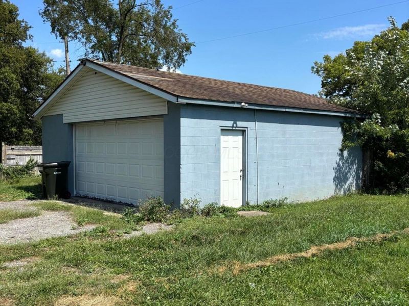 3210 V Avenue , Columbus, OH 43207 Photo 2