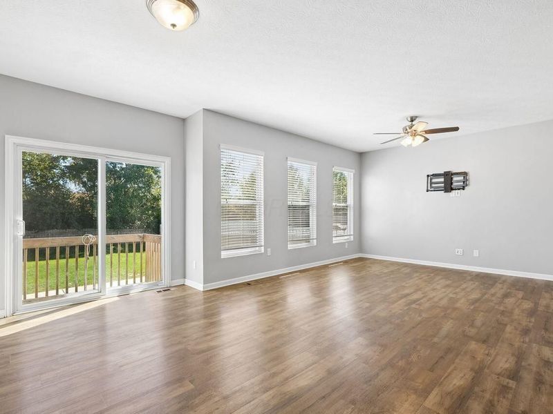 594 Eisen Drive, Blacklick, OH 43004 Photo 16