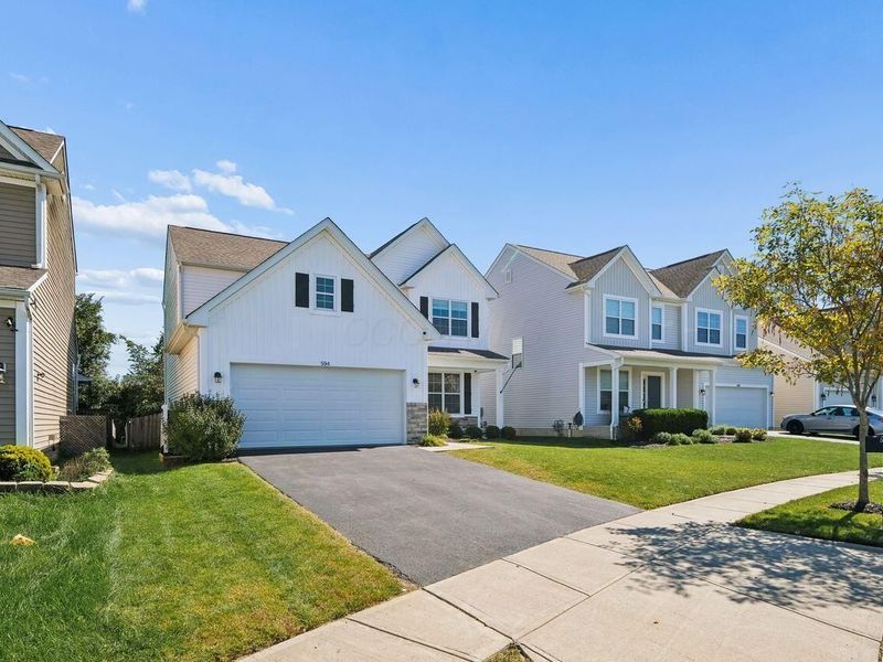 594 Eisen Drive, Blacklick, OH 43004 Photo 2