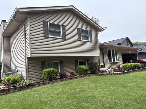 3267 Cathy Drive , Joliet, IL 60431