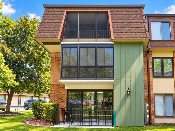 9165 North Road , Unit F, Palos Hills, IL 60465