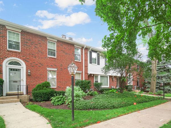 9054 Forestview Road , Evanston, IL 60203