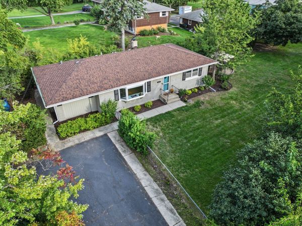 5601 Lee Avenue , Downers Grove, IL 60516