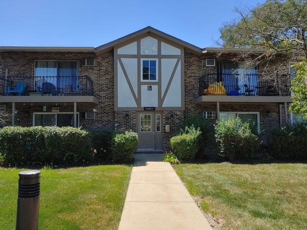 9s025 Lake Drive , Unit 10-206, Willowbrook, IL 60527