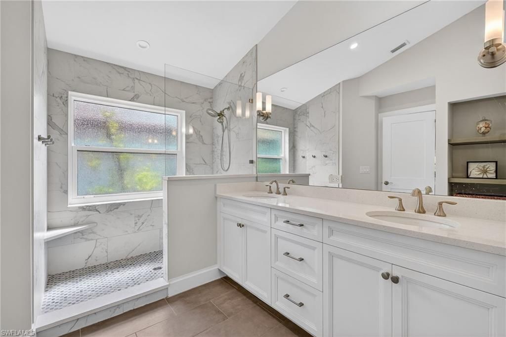 1523 Whispering Oaks Cir, Naples, FL 34110 Photo