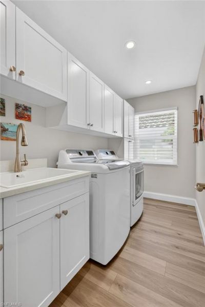 1523 Whispering Oaks Cir, Naples, FL 34110 Photo