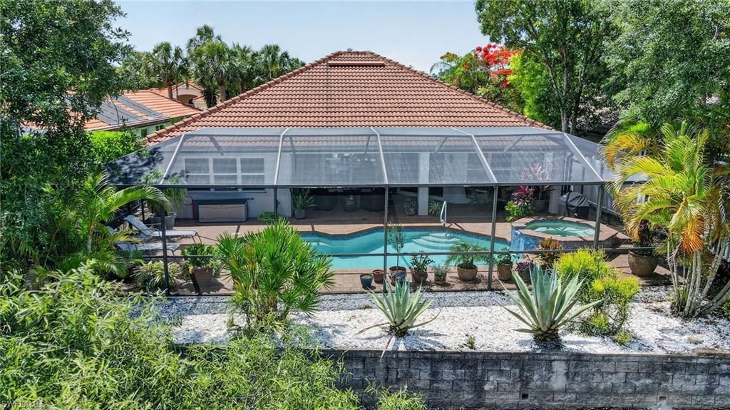 1523 Whispering Oaks Cir, Naples, FL 34110 Photo