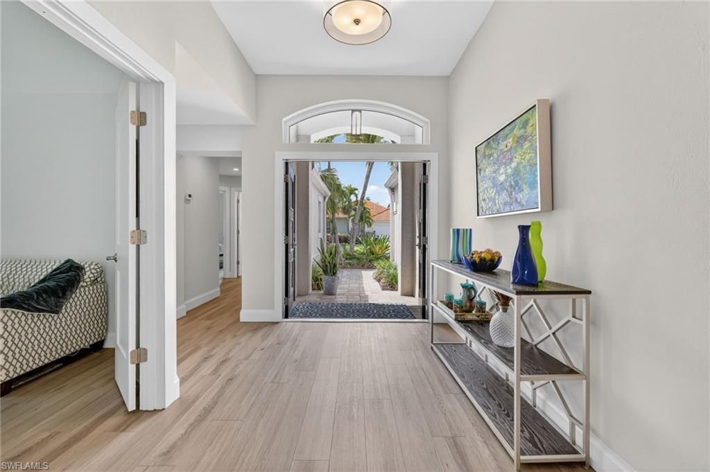 1523 Whispering Oaks Cir, Naples, FL 34110 Photo