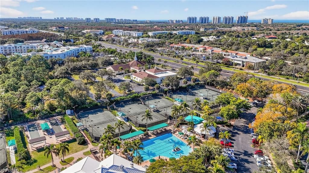 1523 Whispering Oaks Cir, Naples, FL 34110 Photo