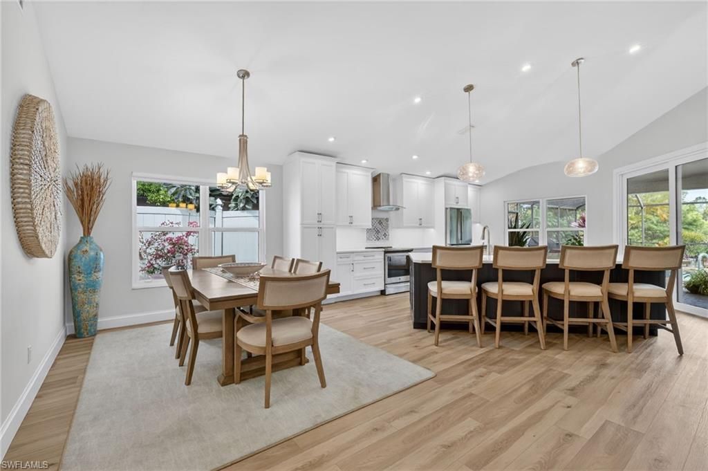 1523 Whispering Oaks Cir, Naples, FL 34110 Photo
