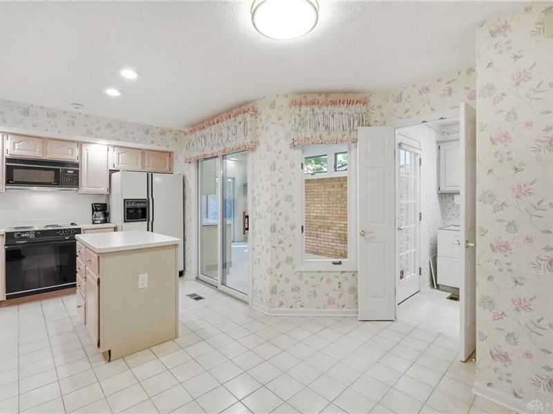 691 Doe Crossing, Centerville, OH 45459 Photo 18