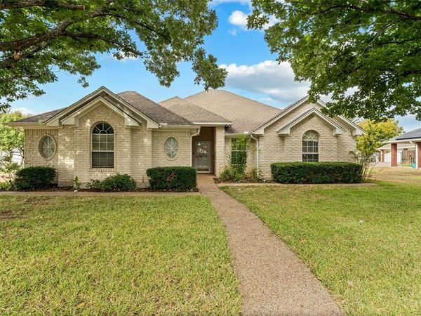 531 Karen Drive, Robinson, TX 76706