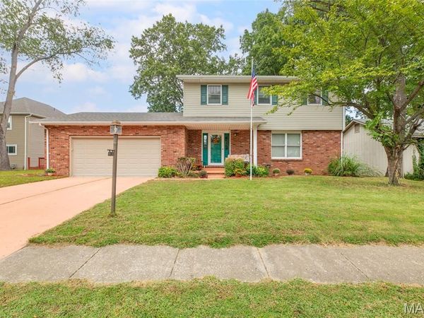 1902 Muny Vista Court , Alton, IL 62002