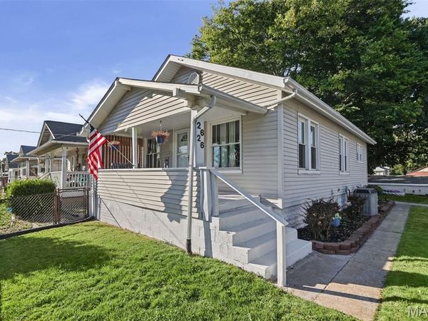 2626 Plainview Terrace, Alton, IL 62002