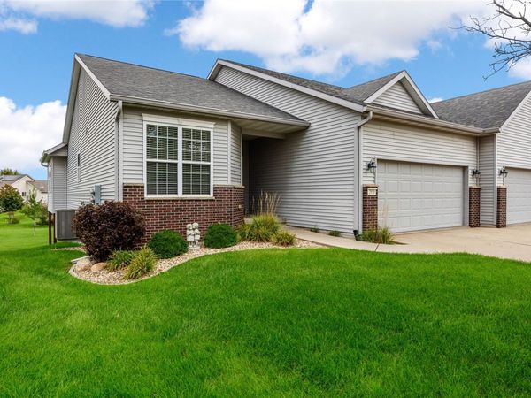 2970 Somerbrook Lane , Marion, IA 52302