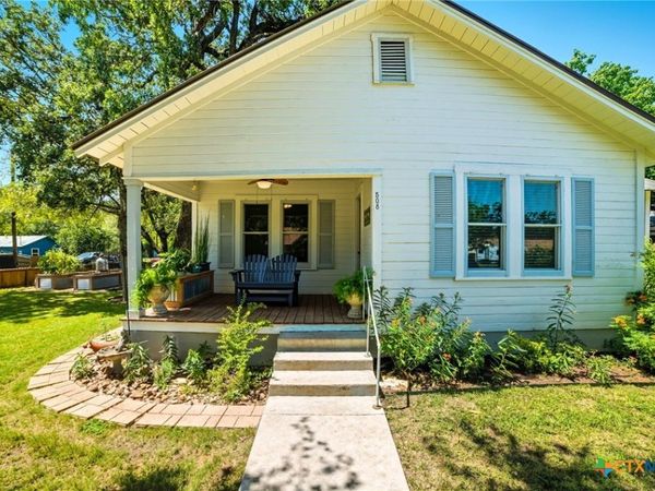 508 S Vandeveer , Burnet, TX 78611