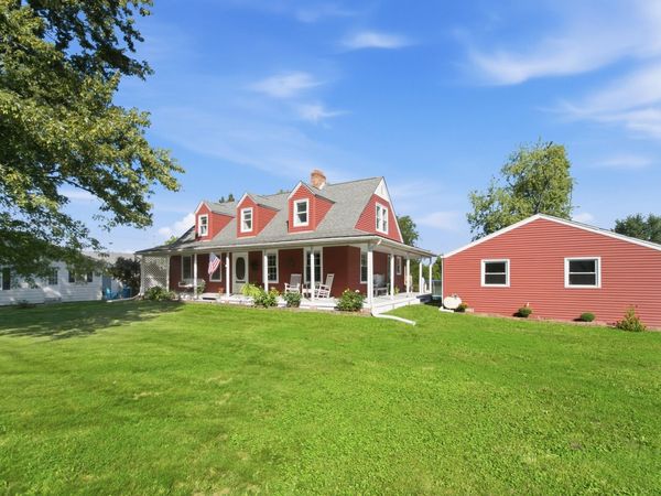 102 N Madison Street , Hebron, IN 46341