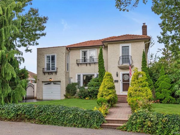 14-84 164 Street , Beechhurst, NY 11357