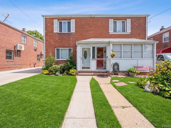 7729 249 , Bellerose, NY 11426