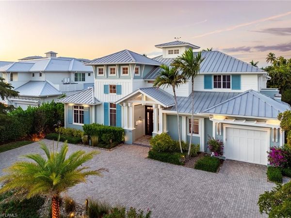 241 7TH AVE N, NAPLES, FL 34102