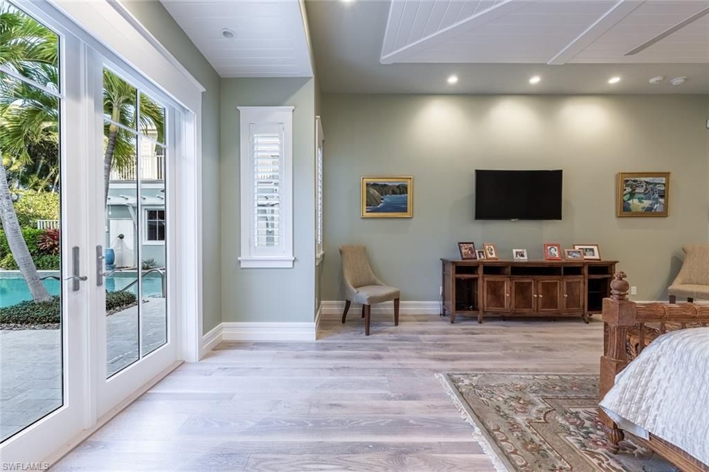 241 7th Ave N, Naples, FL 34102 Photo