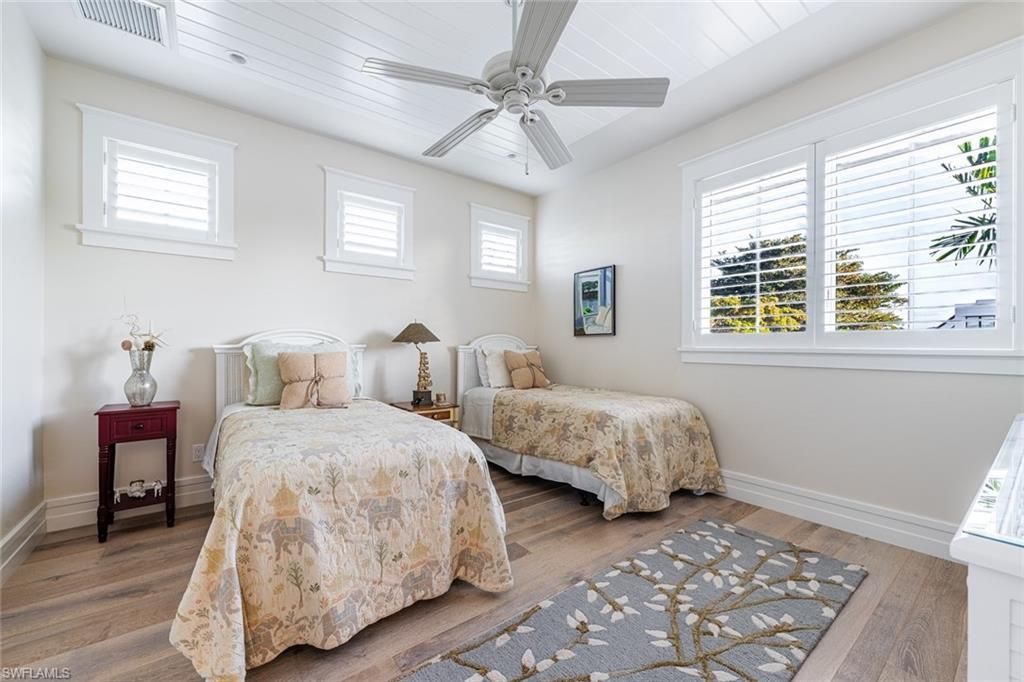 241 7th Ave N, Naples, FL 34102 Photo