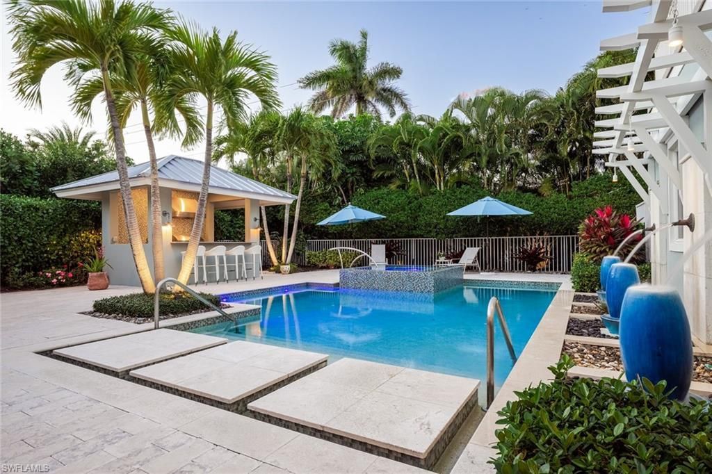241 7th Ave N, Naples, FL 34102 Photo
