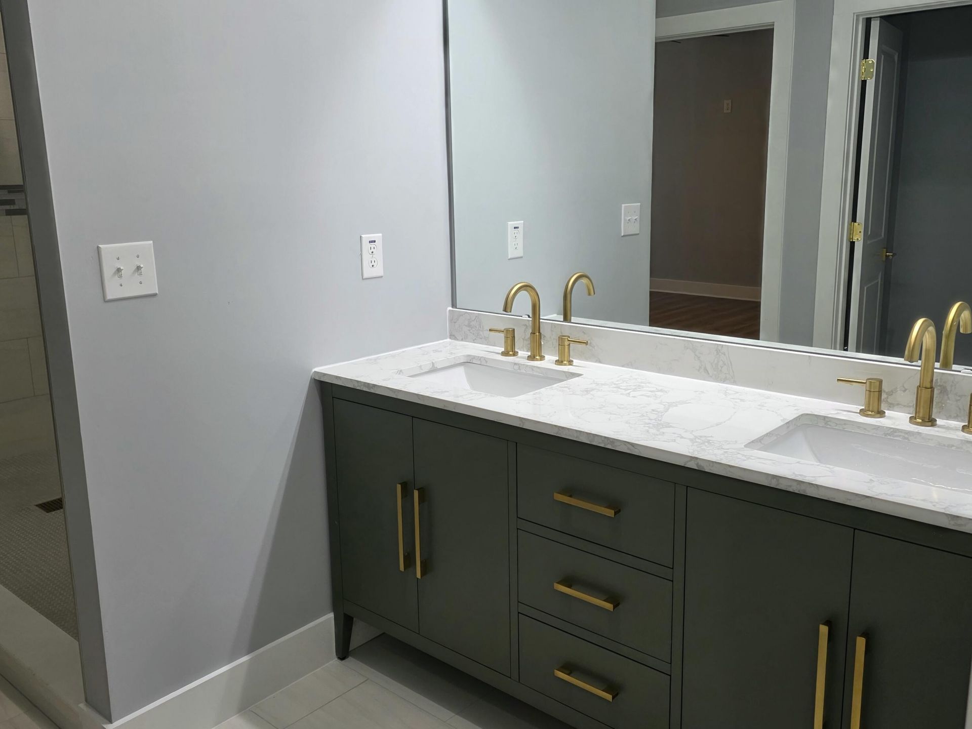 157 Hainsworth Drive Photo 11
