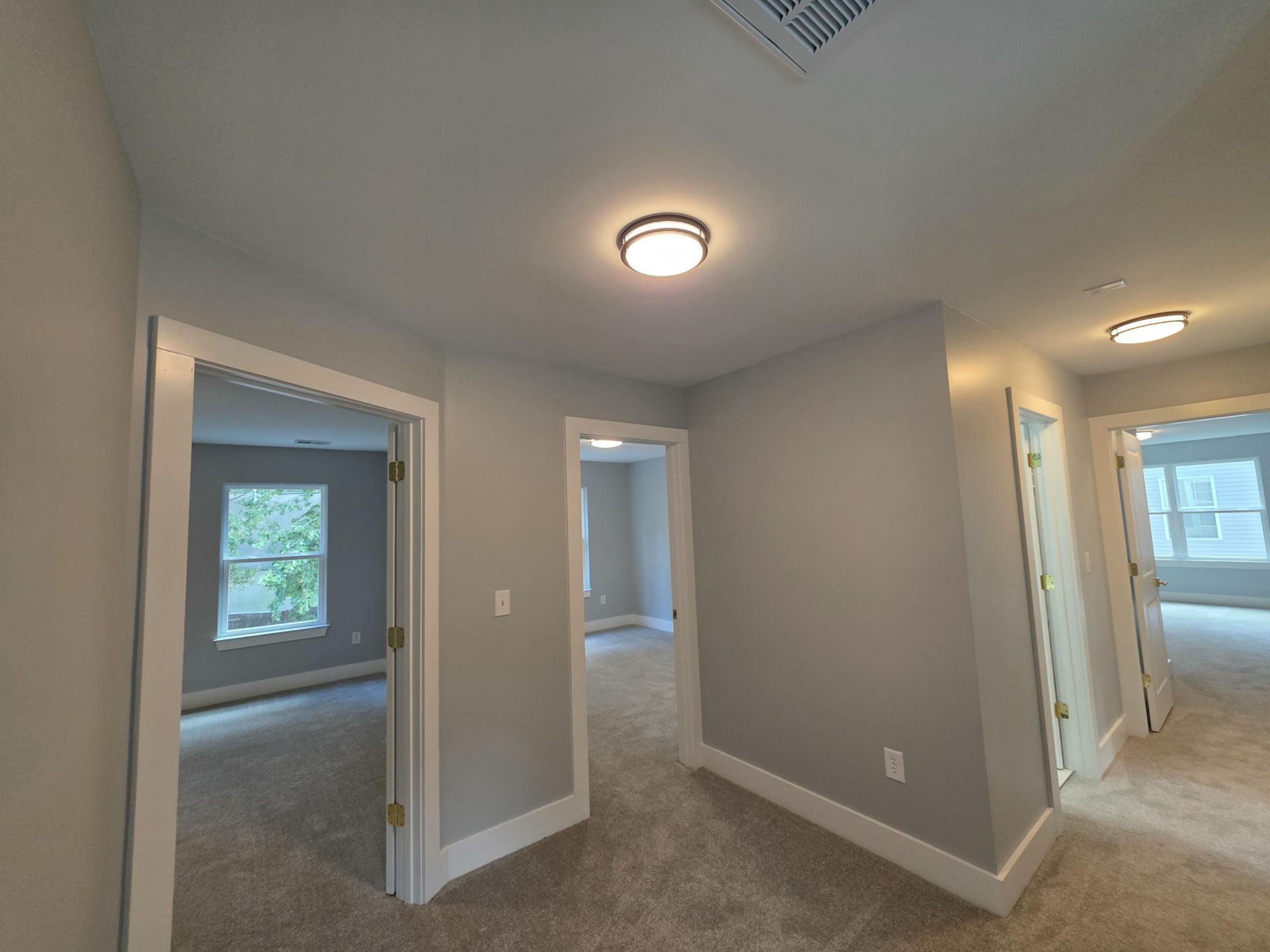 157 Hainsworth Drive Photo 8