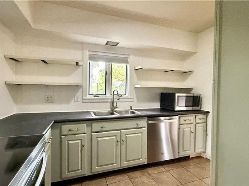 1032 Hampshire Road, Dayton, OH 45419 Photo 10