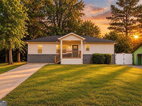 1639 Bridgeport Drive NW, Atlanta, GA 30318