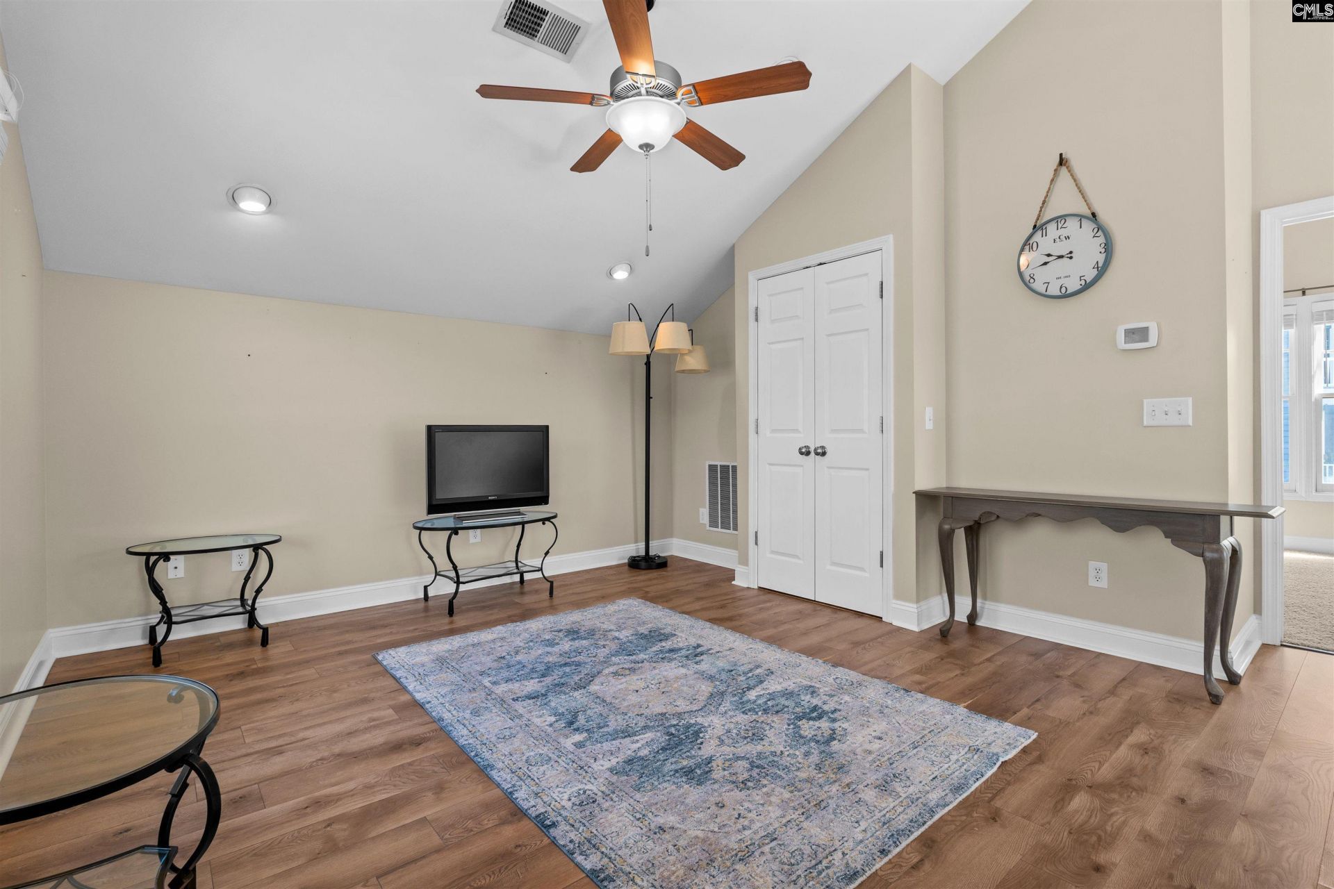 217 Baysdale Drive Photo 35