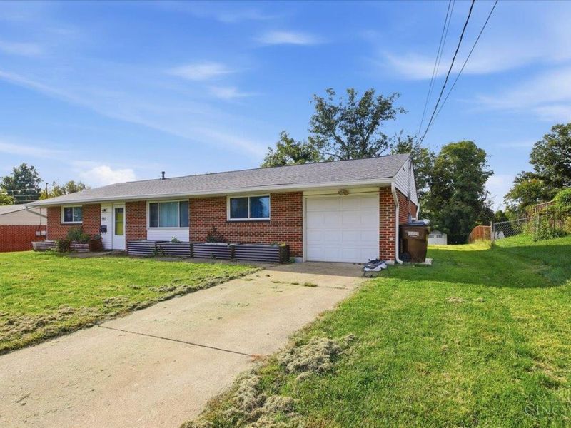 987 Seminole Trail, Milford, OH 45150 Photo 3