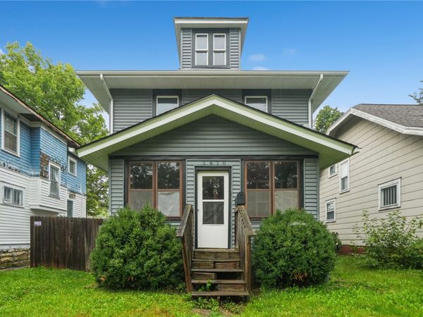 1810 Park Ave SE , Cedar Rapids, IA 52403