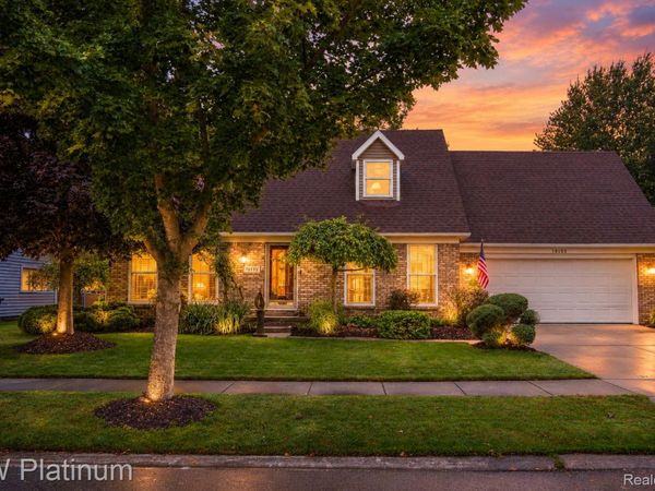 70155 Canterbury Drive , Richmond, Mi 48062