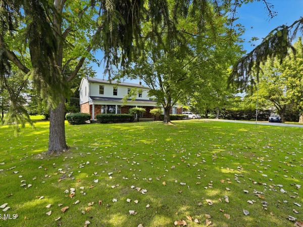5449 Mitchaw Road, Sylvania, OH 43560