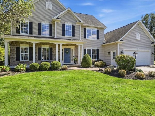241 Haywood Glen, Victor, NY 14564