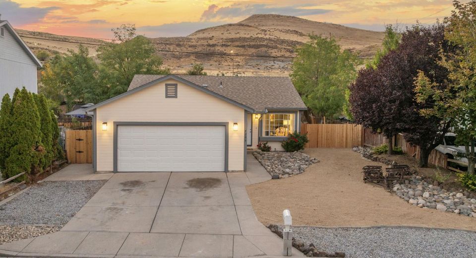 7295 Lindsey Lane, Sparks, NV 89436 Photo