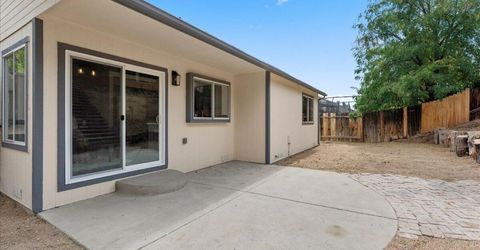 7295 Lindsey Lane, Sparks, NV 89436 Photo