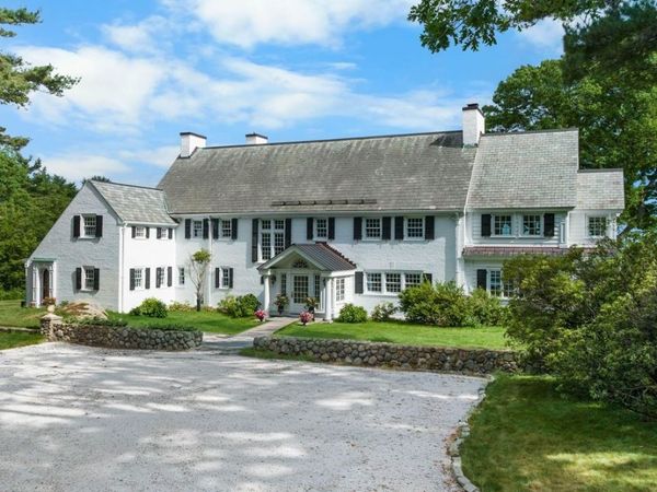 600 Summer St, Manchester, MA 01944