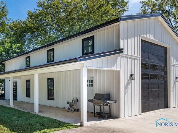 933 Mulberry Street , Perrysburg, OH 43551