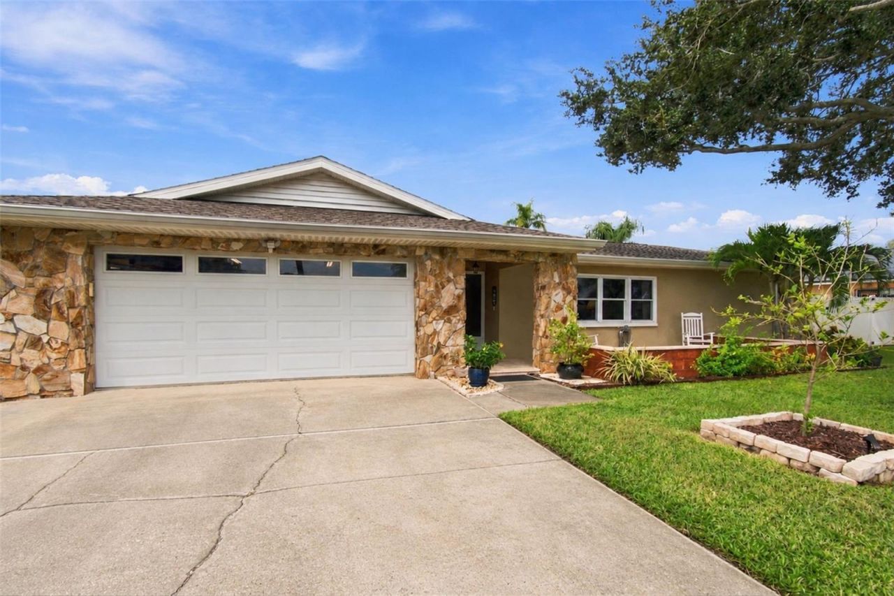 1967 Arvis Circle E, Clearwater, FL 33764 Photo