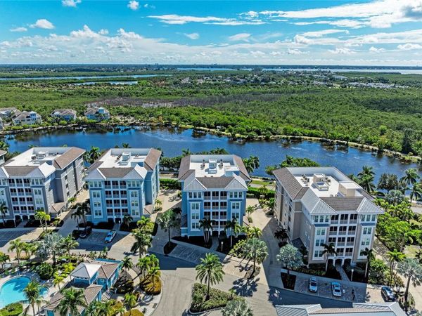 391 ARUBA CIRCLE , Unit 401, BRADENTON, FL 34209
