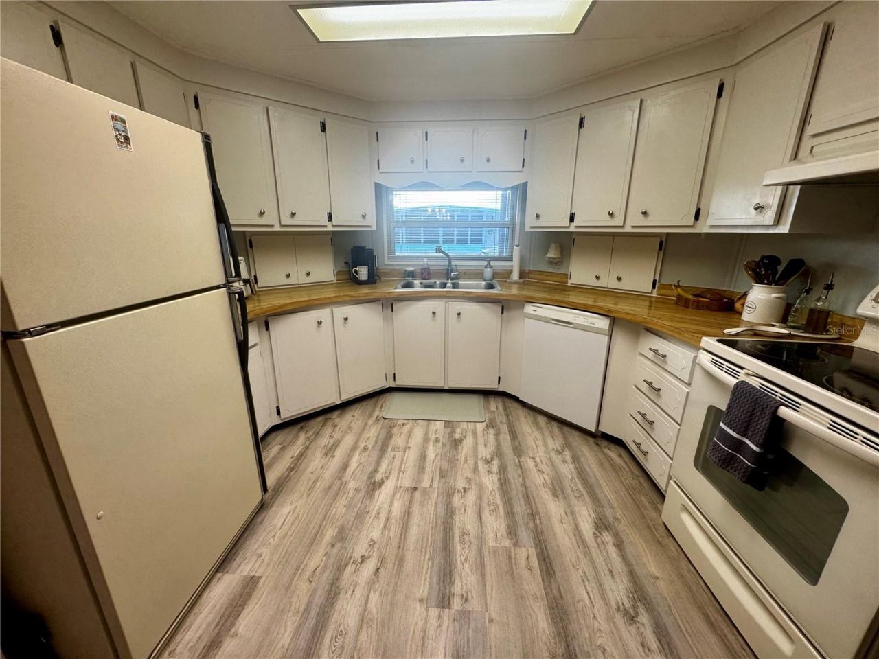5619 Bayshore Road , Unit 240, Palmetto, FL 34221 Photo