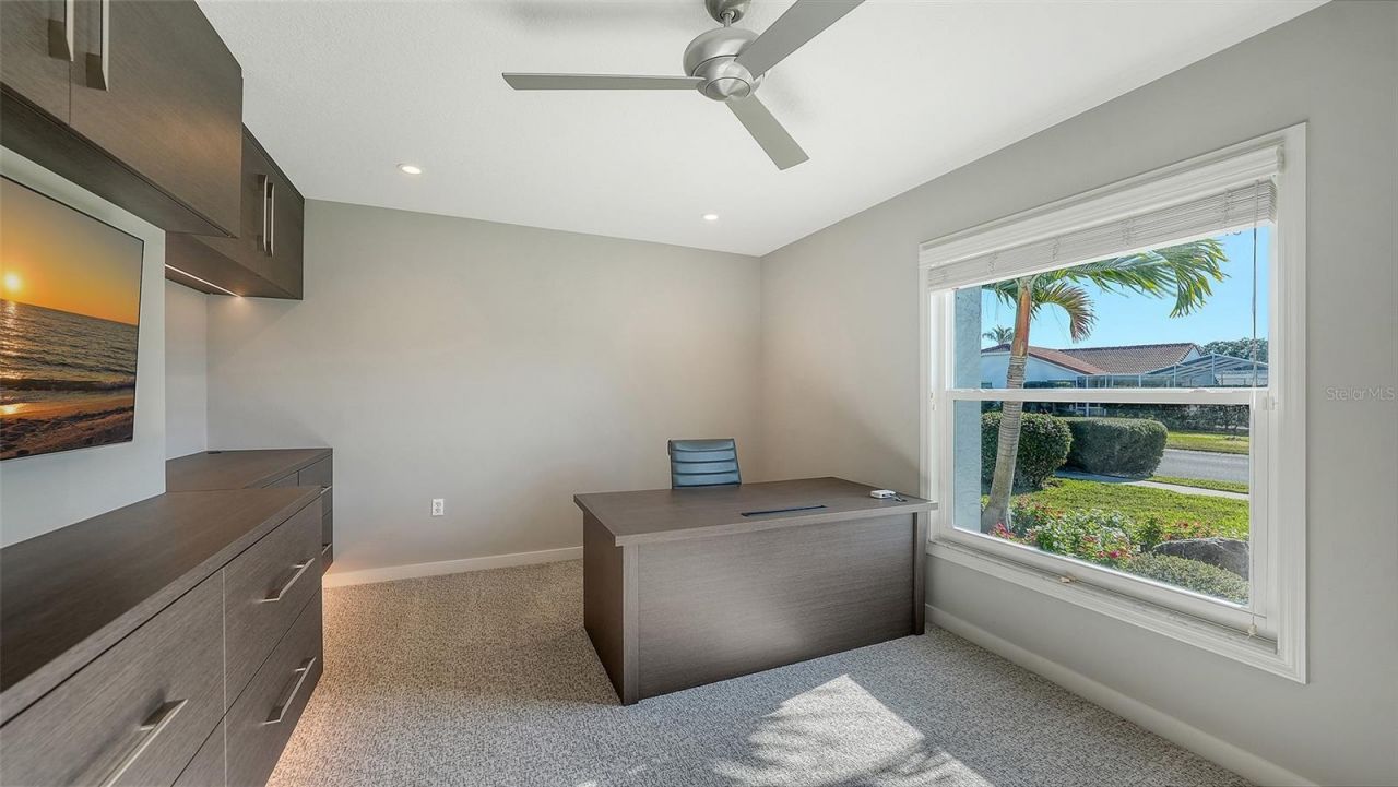 6948 Stetson Street Circle, Sarasota, FL 34243 Photo